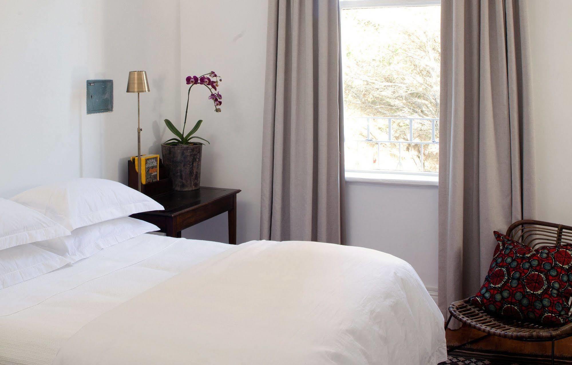 Harpers House Hotel